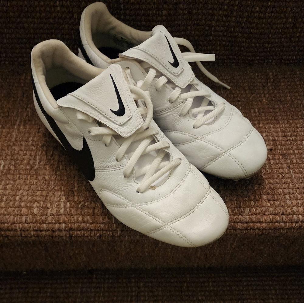 Nike tiempo premier 2 soccer cleats